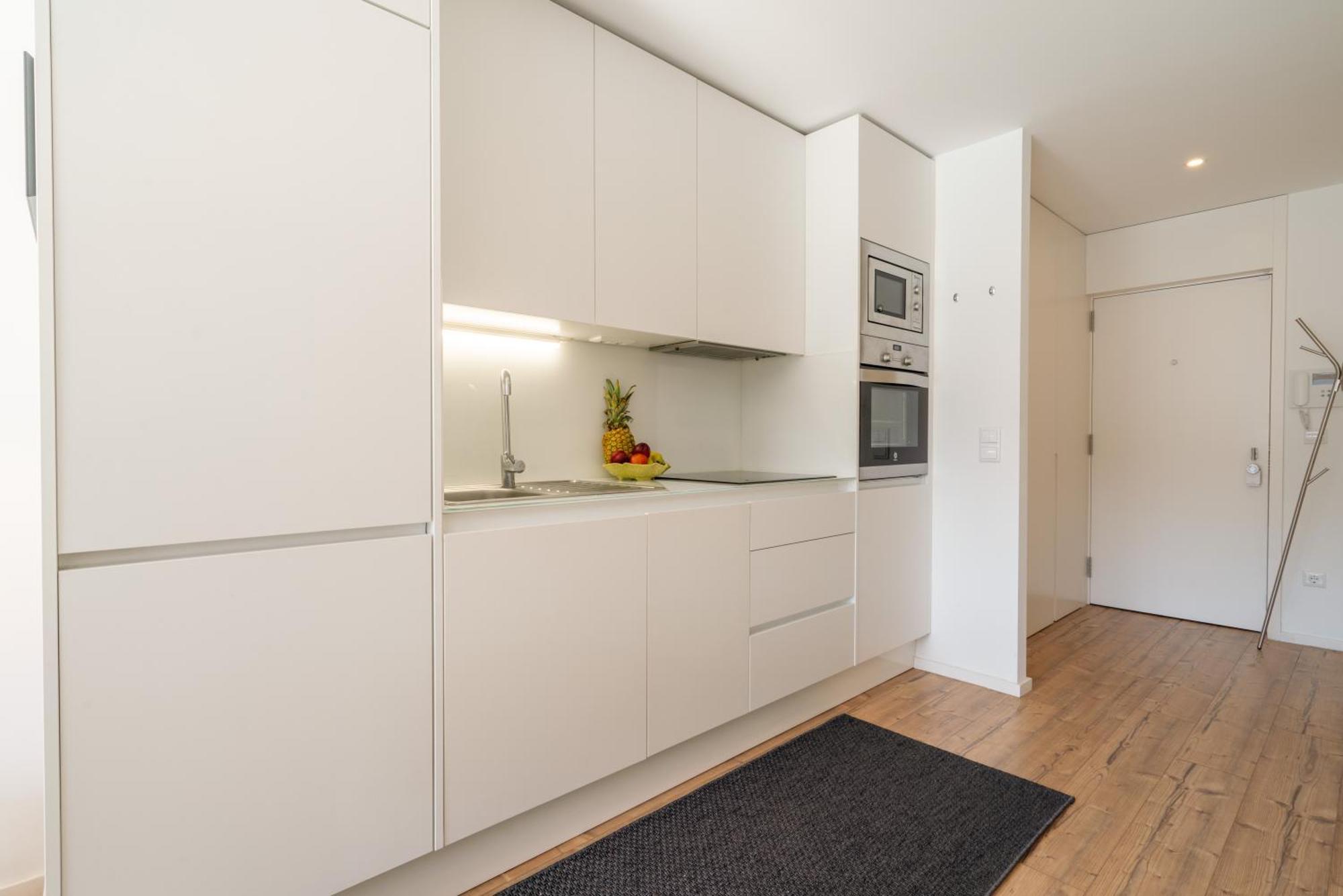Host Wise - Charming Welcoming Flat - Centrally Located Apartment *