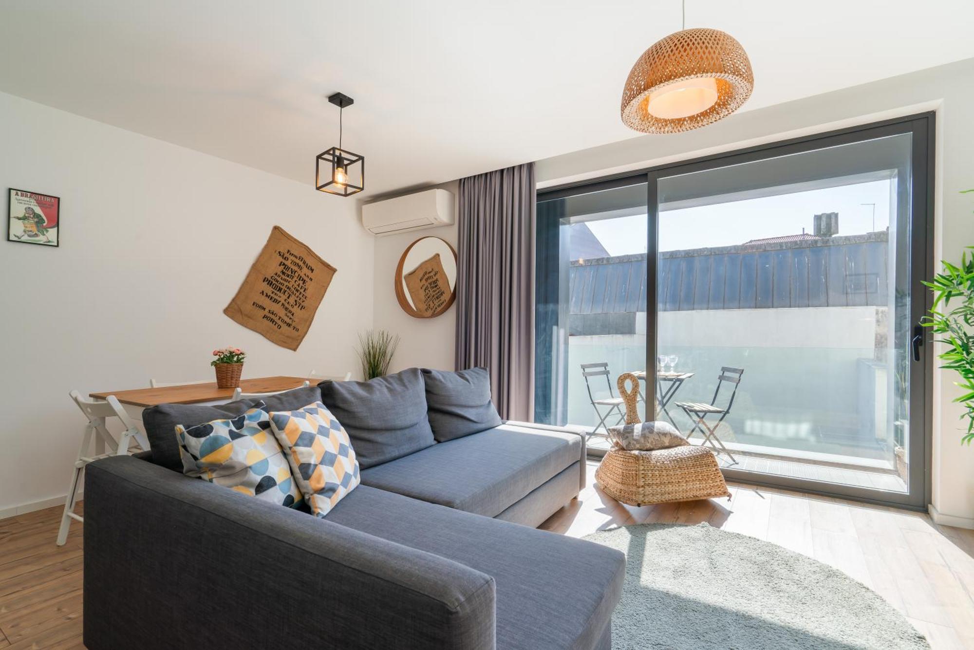 Host Wise - Charming Welcoming Flat - Centrally Located Apartment