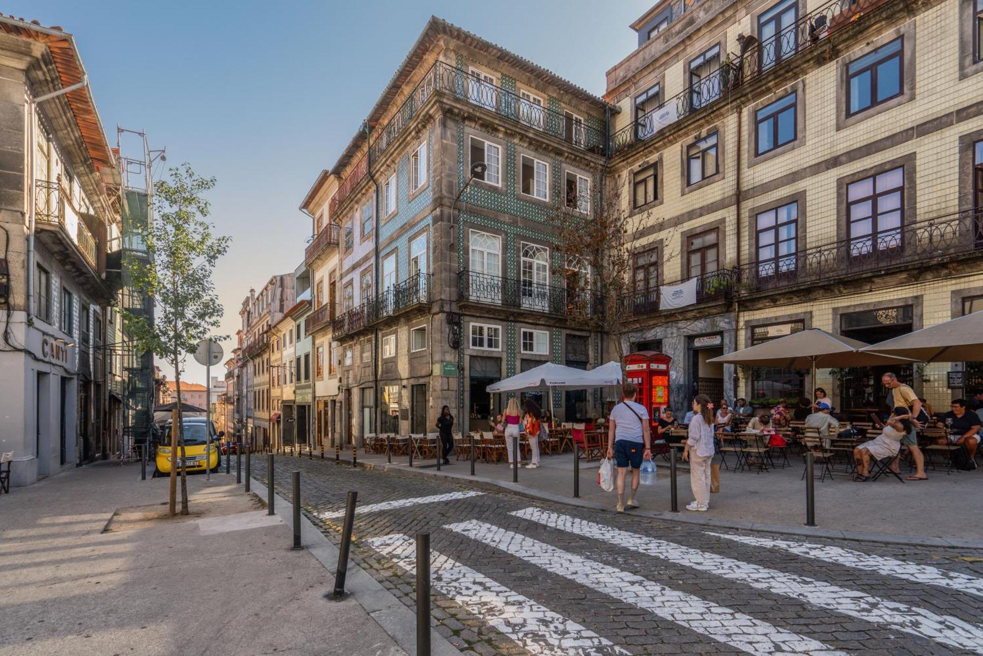 Host Wise - Charming Welcoming Flat - Centrally Located Apartment
